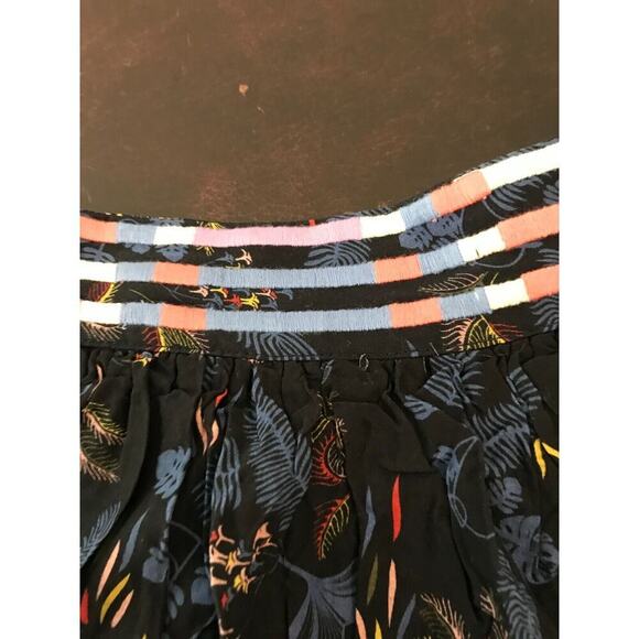 Anthropologie Let Me Be Tiered Boho Floral Print Mini Skirt—Size Medium - Picture 5 of 13